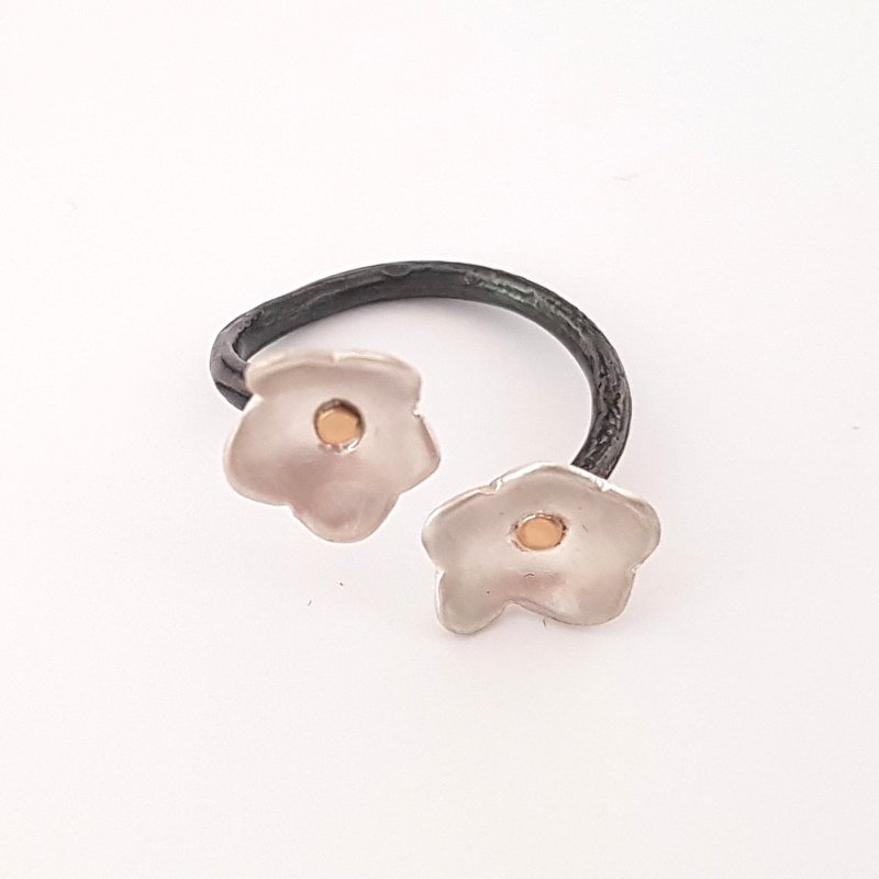 Double Flower on Branch Ring