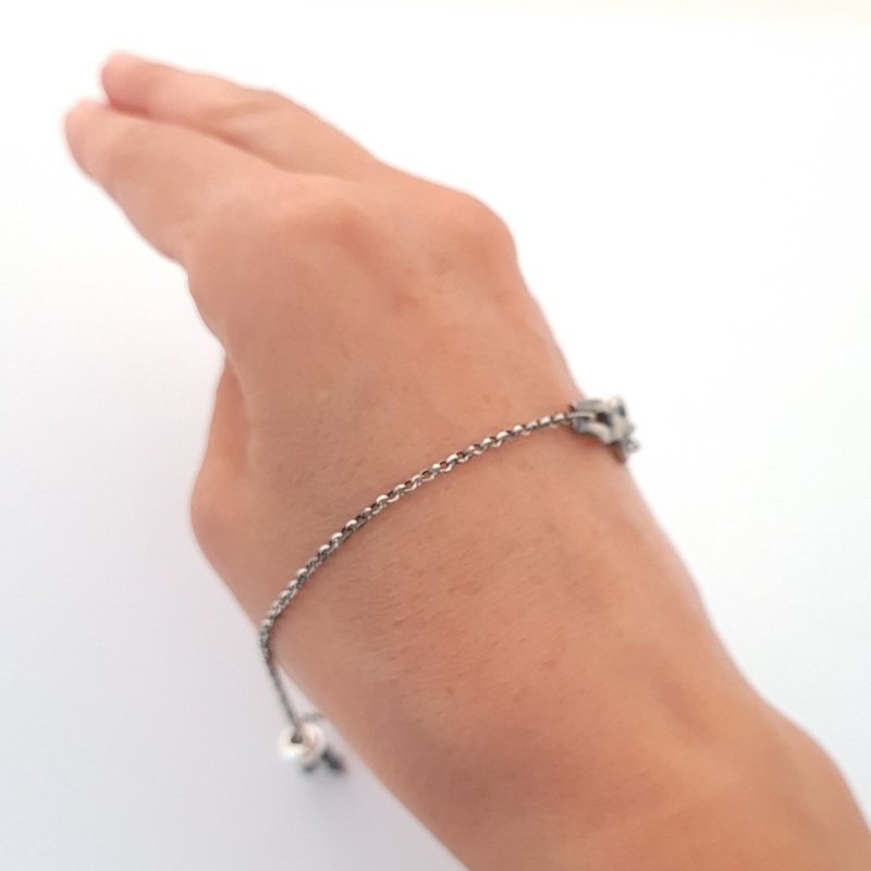Minimalist Little Man Chain Bracelet - Adjustable