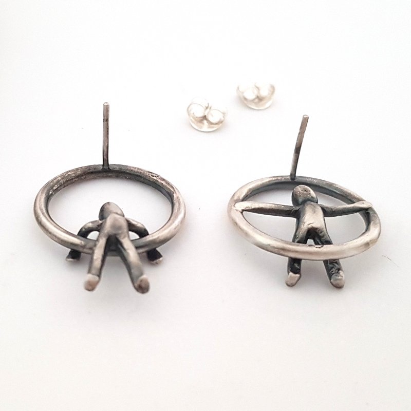 Small Little Men Hammered Ring Earrings